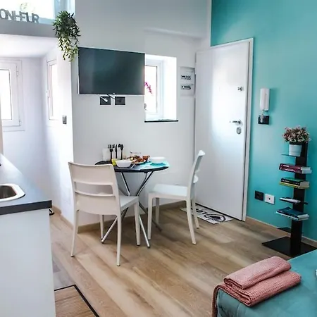 Apartment Happy Frog, La Maison Charmante