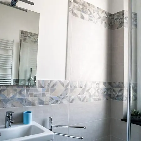 Happy Frog, La Maison Charmante شقة كيافاري